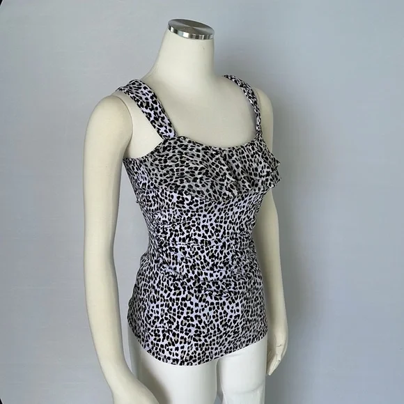 WHBM Leopard Ruffle Top Size Small - Picture 4 of 10